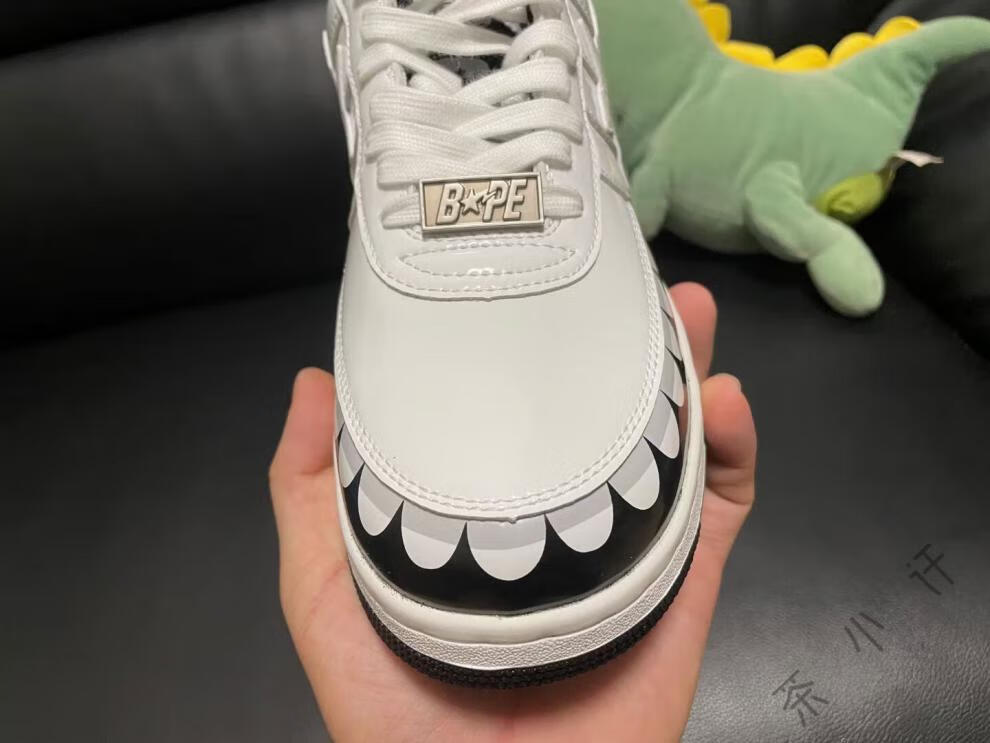 bapesta鞋子kaws联名流星漆皮年经典拼色男女情侣低帮休闲板鞋 黑色