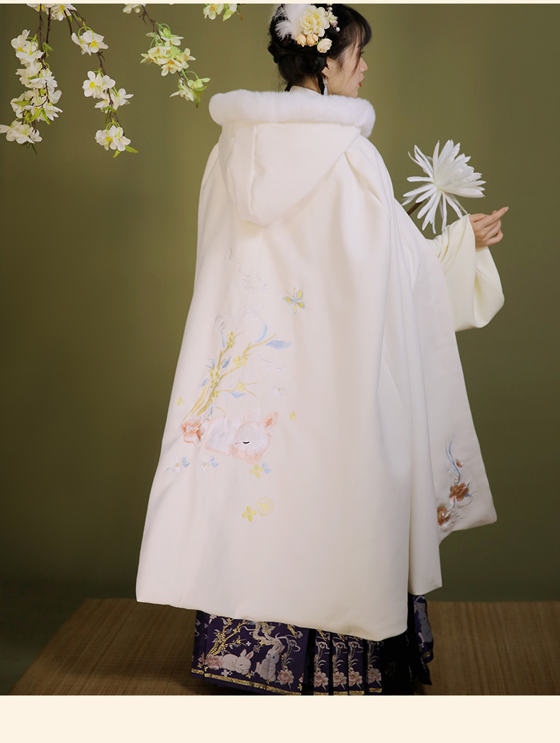 长乐亭汉服女【月桂兔】斗篷披风中长款毛领披肩秋冬披肩zw 蓝色斗篷