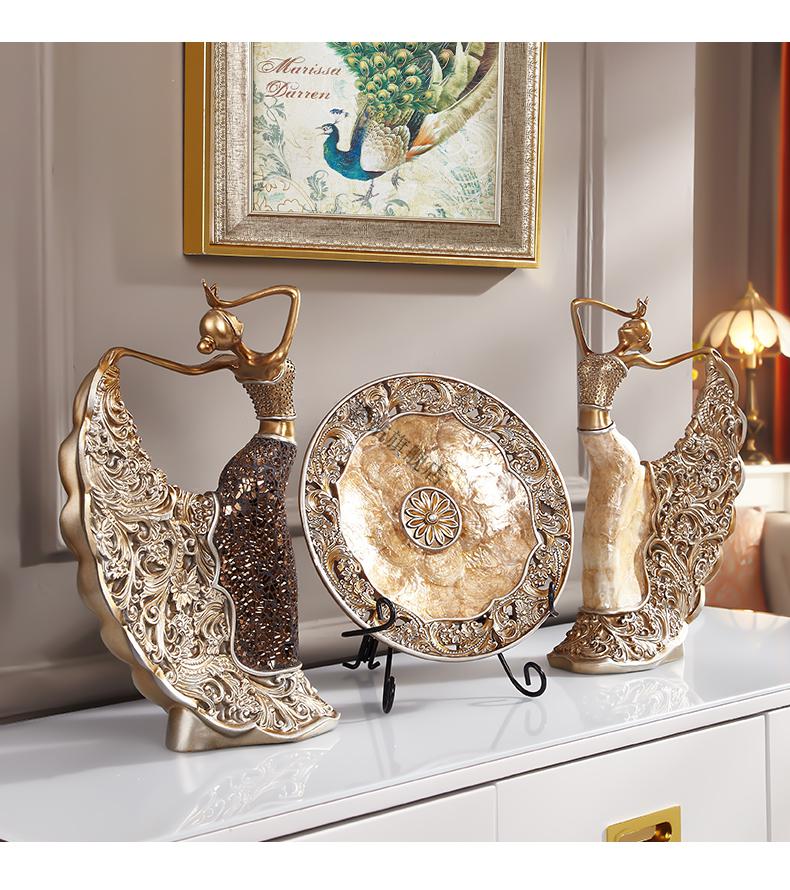 轻奢品牌创意欧式客厅装饰品摆件家居饰品孔雀舞女玄关酒柜电视柜工艺