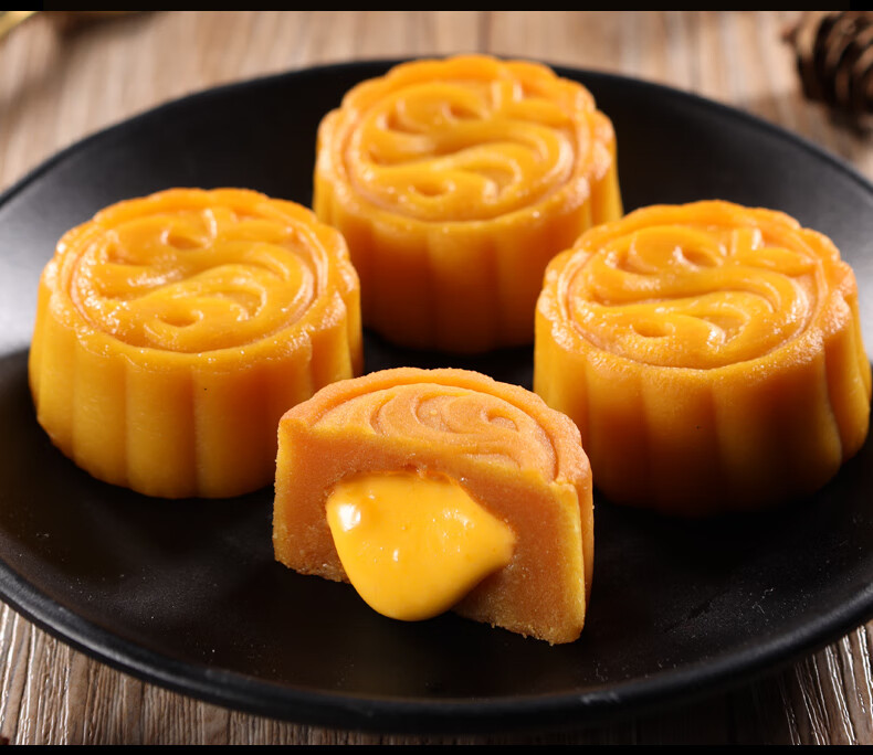 金苹果流心奶黄月饼高端礼盒装中秋送礼传统广式月饼公司企业团购员工