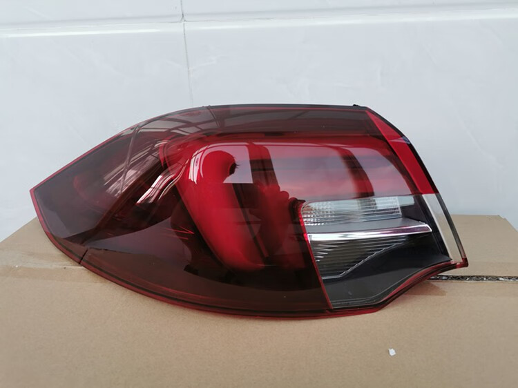 别克新君威后尾灯总成171819年款新款君威后车灯后灯尾灯罩总成别克新