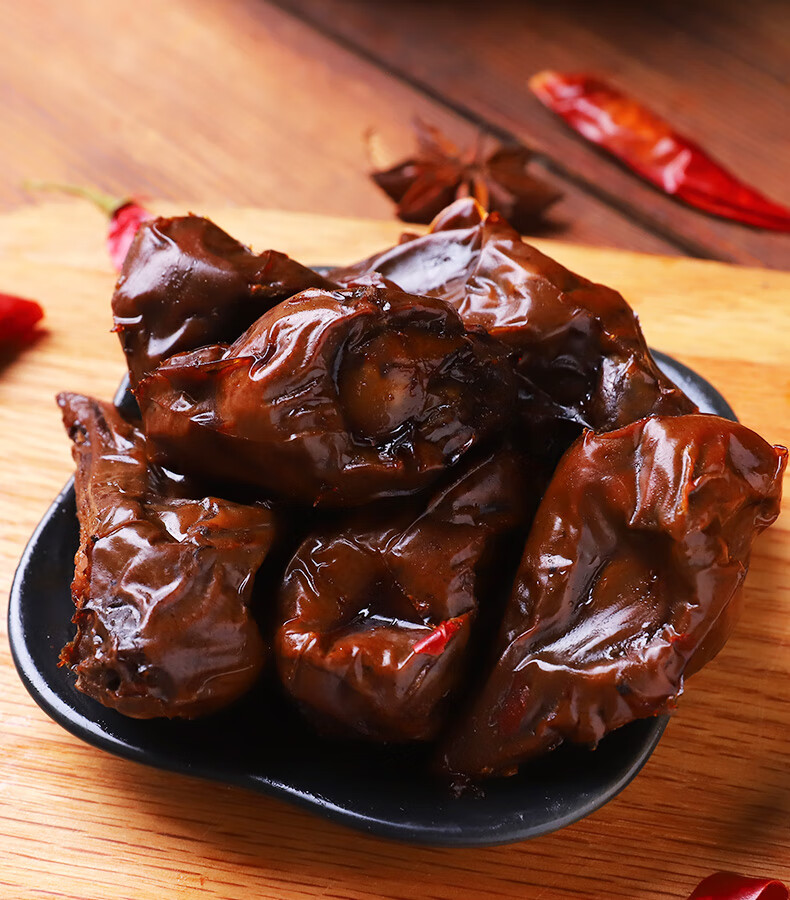 高开乡巴佬鸡头温州特产黑鸡肉黑鸡头童年的回忆鸡头酱卤乡巴佬磕磕龙