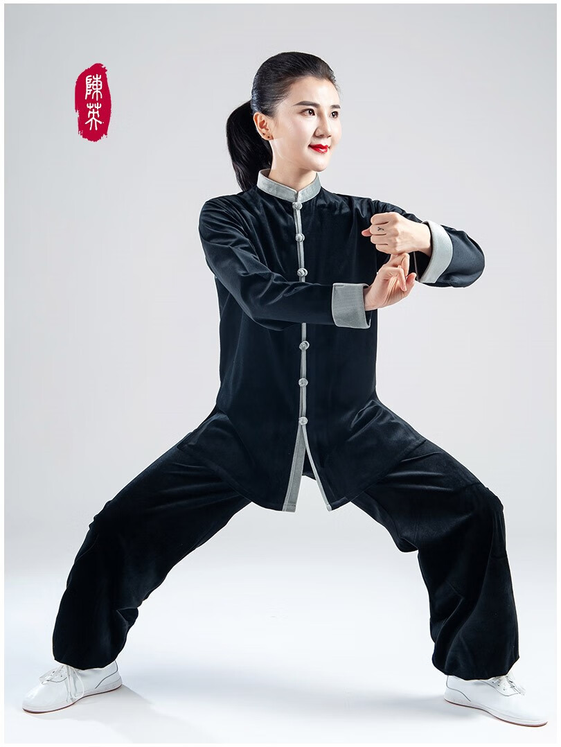 秋冬季太极服男女金丝绒南韩绒陈英武术表演练功服加厚太极拳服装同款