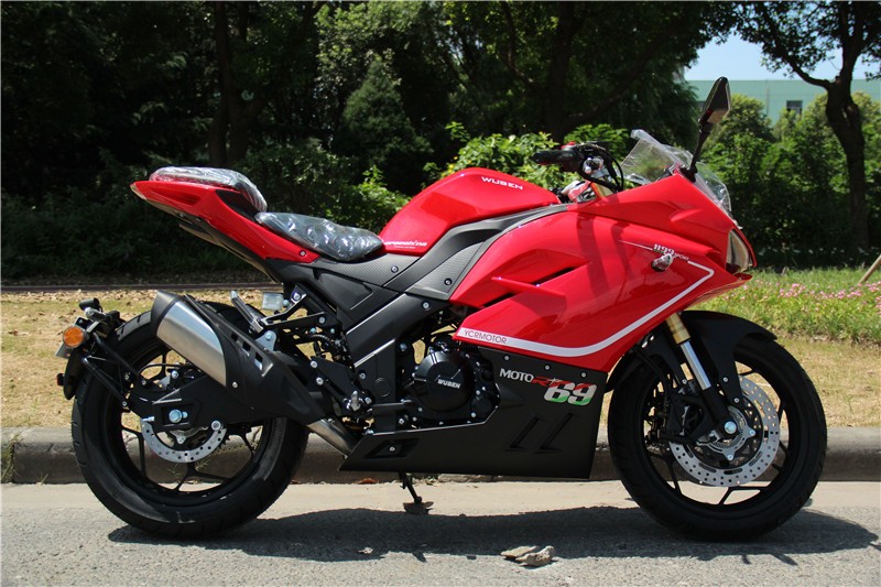 蛟龙摩托车跑车双缸水冷重机车公路赛趴赛国四电喷可上牌黑色200单缸