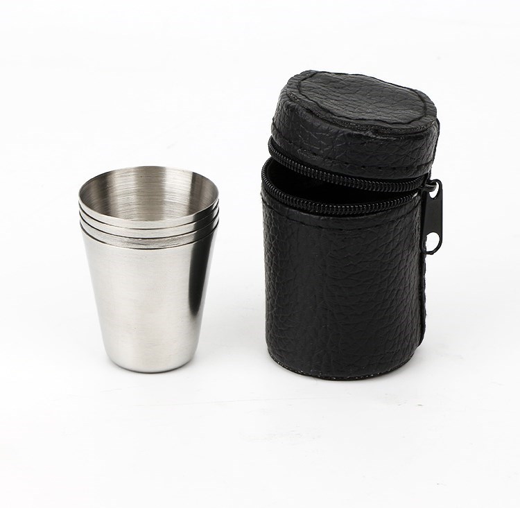 不锈钢酒杯德国高档304不锈钢酒杯户外随身小酒杯套装旅行野炊加厚