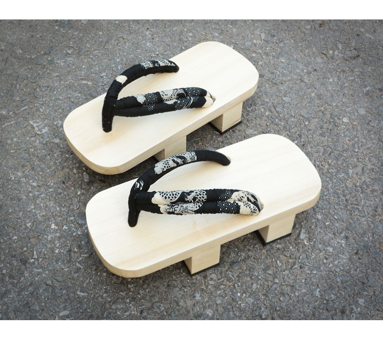 卡帝乐鳄鱼(cartelo)男款日本人字拖二齿木屐日式拖鞋夏季凉鞋 白色