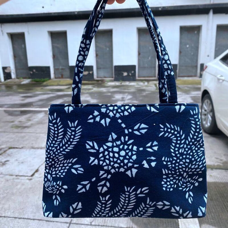 手提小布包布艺手提包小型手提包蜡染蓝印花布小方包文艺复古休闲妈妈