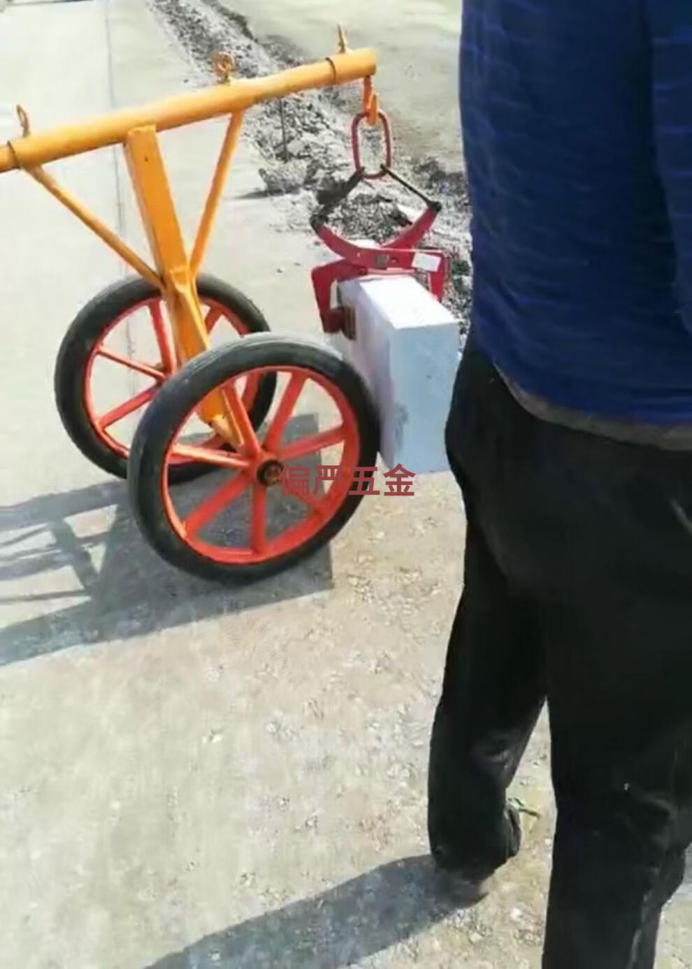 加重炮车路沿石夹路岩石夹路边石马路牙夹路缘石材夹具石板夹大理石板