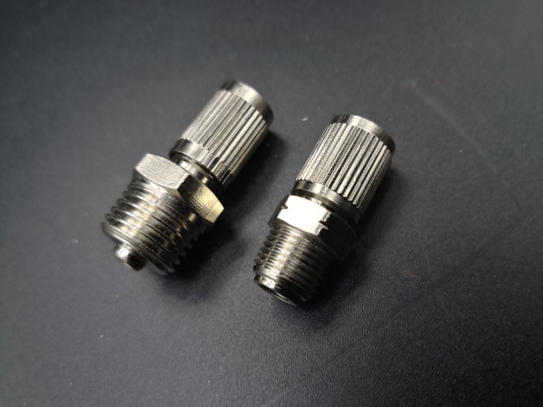 【圣马五金】黄油嘴 直油嘴 牛油嘴 防尘防泄漏油嘴 带防尘帽 1/8转6*