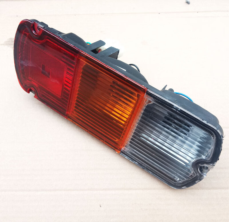 适用于五菱荣光小卡单排后尾灯总成双排货车左右尾灯倒车灯刹车灯主