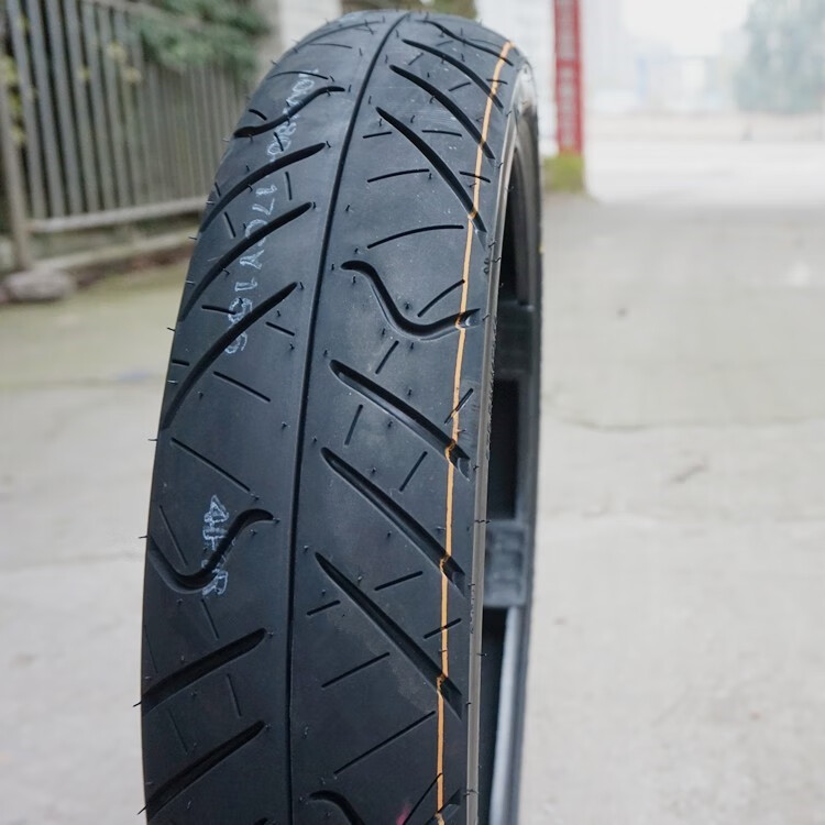 诚远摩托车轮胎大阳枭锋枭剑大运劲爽劲动真空胎前后胎半热熔轮胎 100