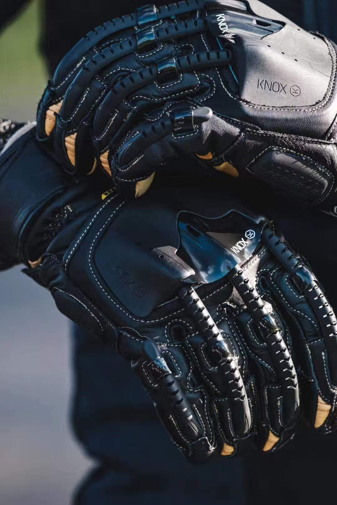 英国knox机械外骨骼摩托车手套碳纤维防摔机车骑行装备黑白长款s