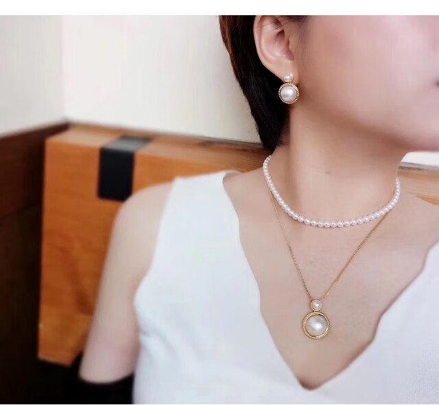 荟隆专柜63 天然海水马贝耳钉 珍珠 耳环女 气质百搭复古耳饰品感