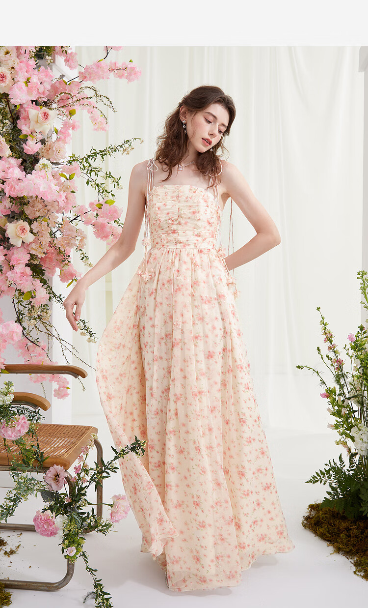 三彩2022夏季新款樱花碎花雪纺裙连衣裙花朵吊带度假长裙仙女飘逸粉红