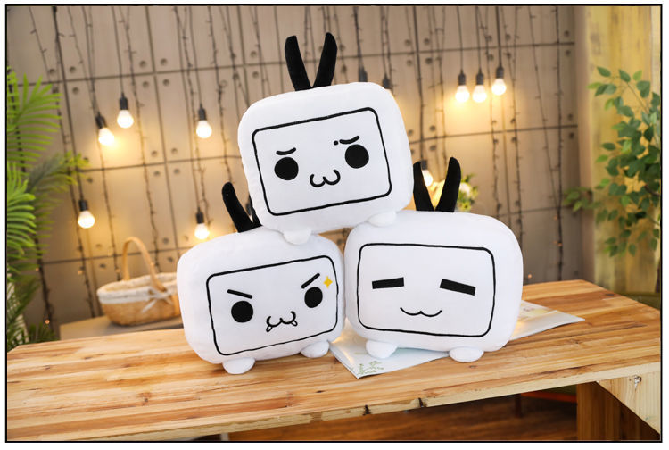 同款bilibili小电视抱枕靠枕哔哩哔哩动漫周边毛绒玩具公仔b站二次元