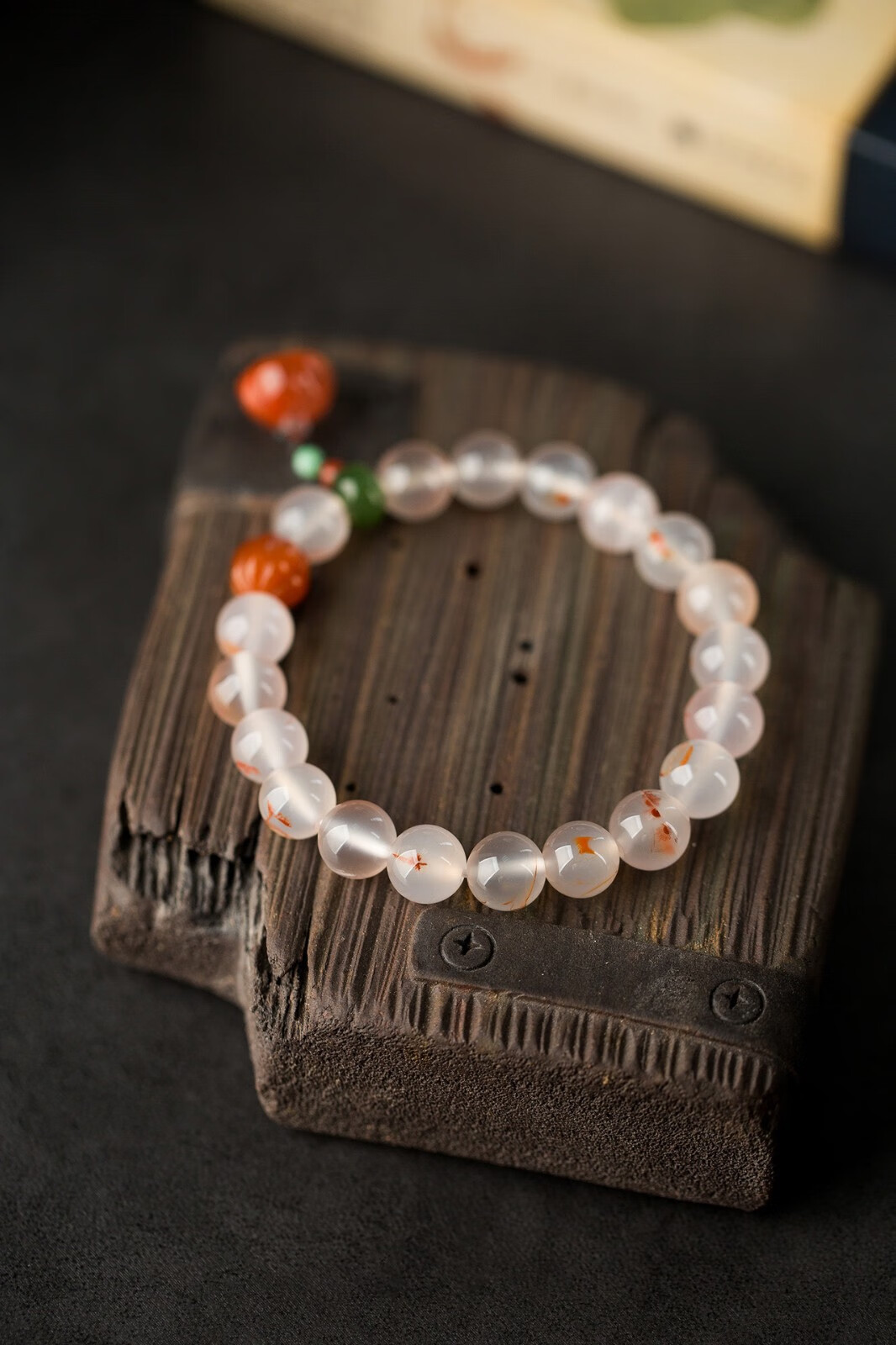 boyesxso南红冰飘手串荔枝冻莲蓬水晶玛瑙手链生日礼物女 整体白一点