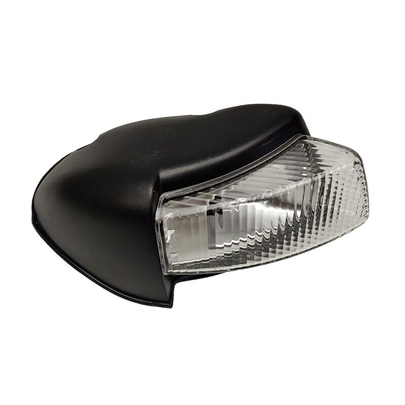 HOWO front clearance lamp installed on truck