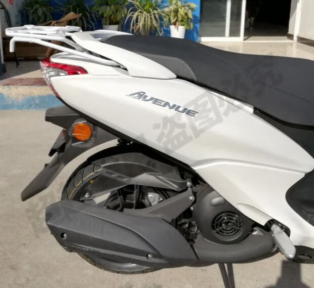 适用于雅马哈巡鹰125后货架摩托车后尾架尾箱架改装扶手尾翼配件 黑色