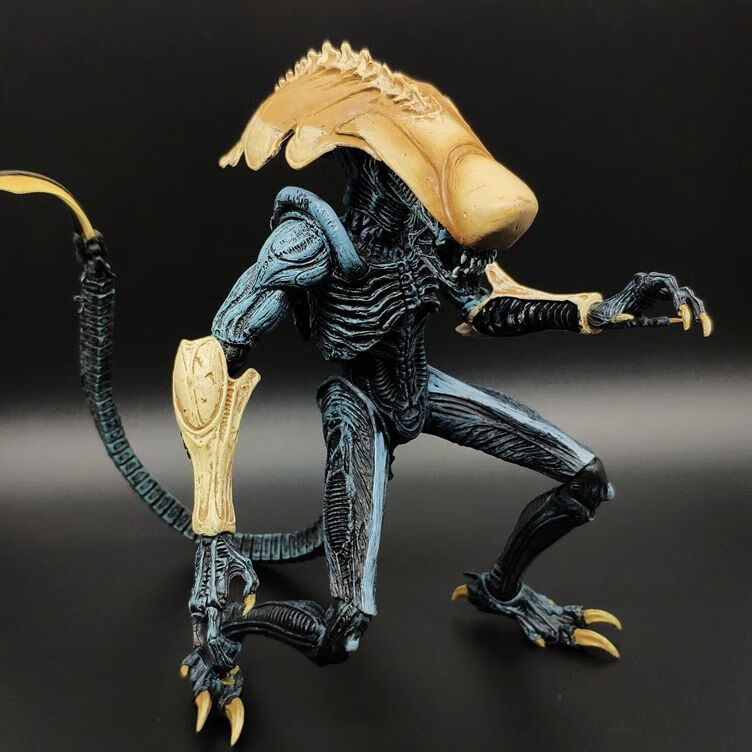 郡昂7寸异形大战铁血战士手办契约模型汽车摆件可动人偶玩具母异形