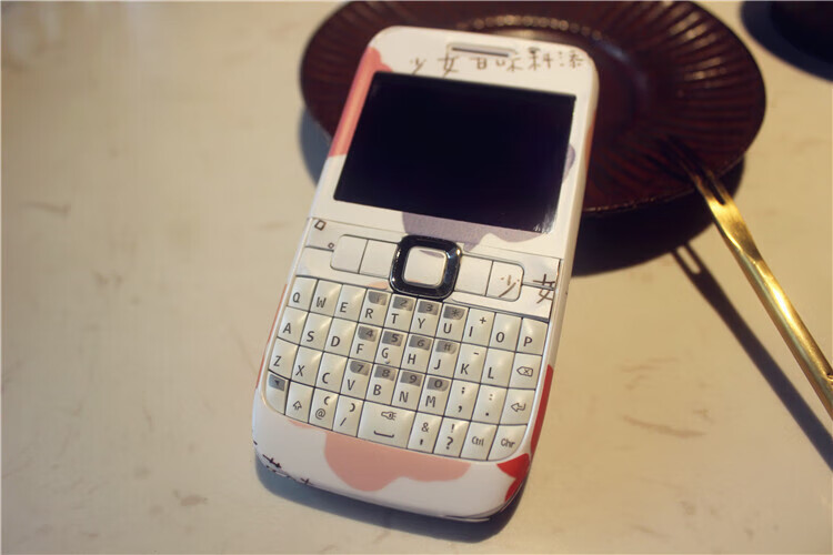 诺基亚(nokia) 诺基亚nokia key2 9900学生可爱白色小手机戒网瘾直板