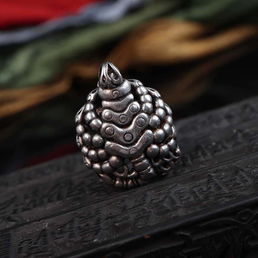 梵隅 藏式天铁托甲忿怒莲师火焰铁蝎随身挂件吊坠民族风手工工艺蝎子