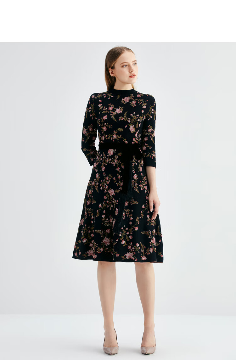 欧柏兰奴女装2020秋冬新款七分袖针织秋冬连衣裙修身显瘦气质打底otqm