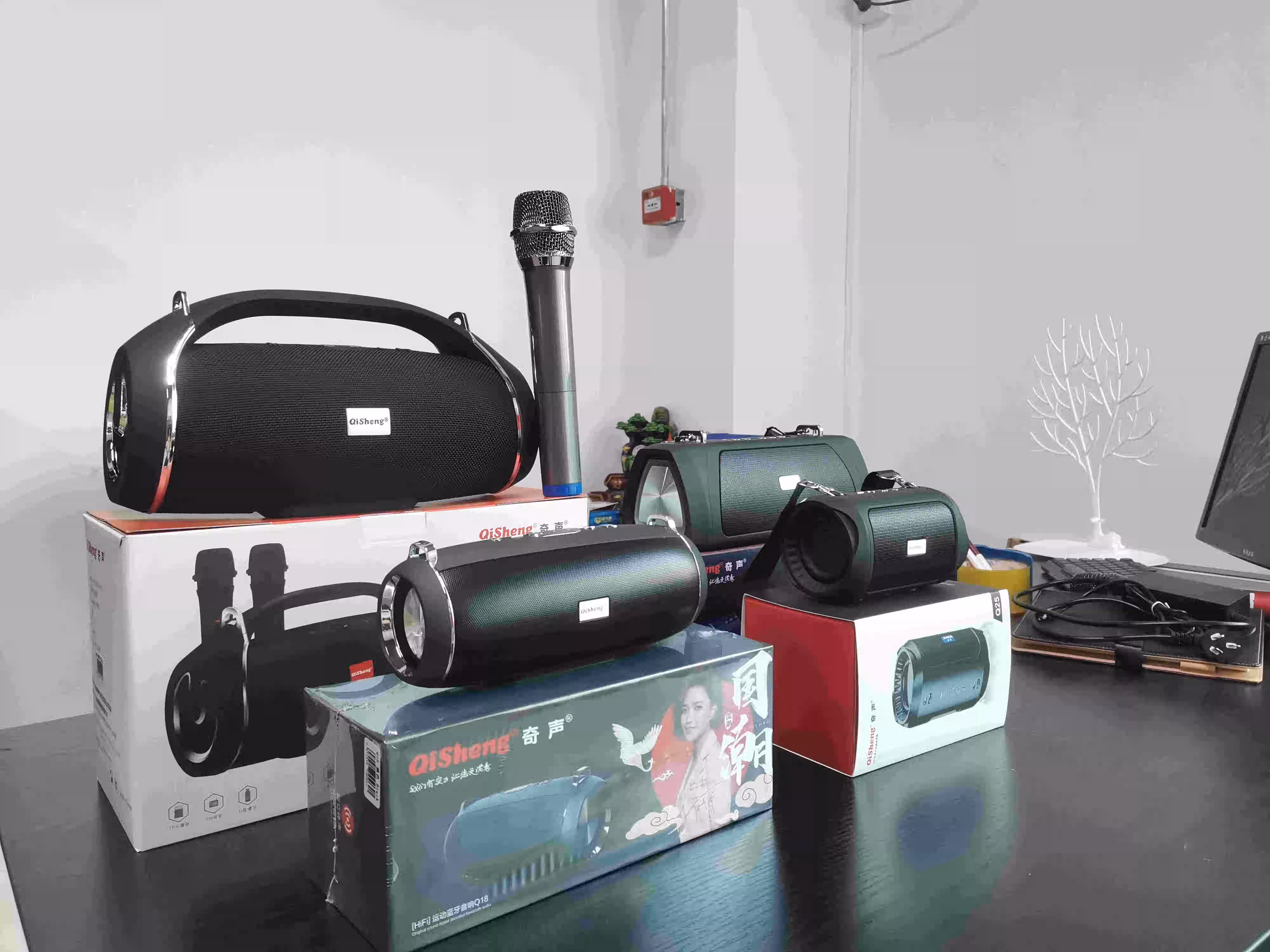 奇声 手提蓝牙音响家用户外播放广场舞大功率便携插卡蓝牙音箱 黑色