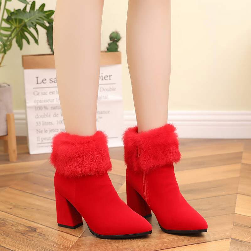 耐特舒冬季新款结婚红靴子绒面粗跟短靴女高跟新娘鞋毛口毛绒矮跟孕妇