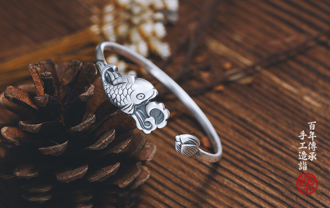 银饰 银手镯 雅帝阁 手工设计999足银手镯女复古民族风小鲤鱼银镯子