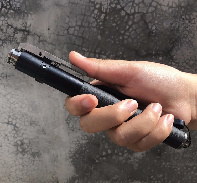 泰瑞格钢笔自动弹簧甩棍便携伸缩三节棍打狗棒车载女子防身武器防狼