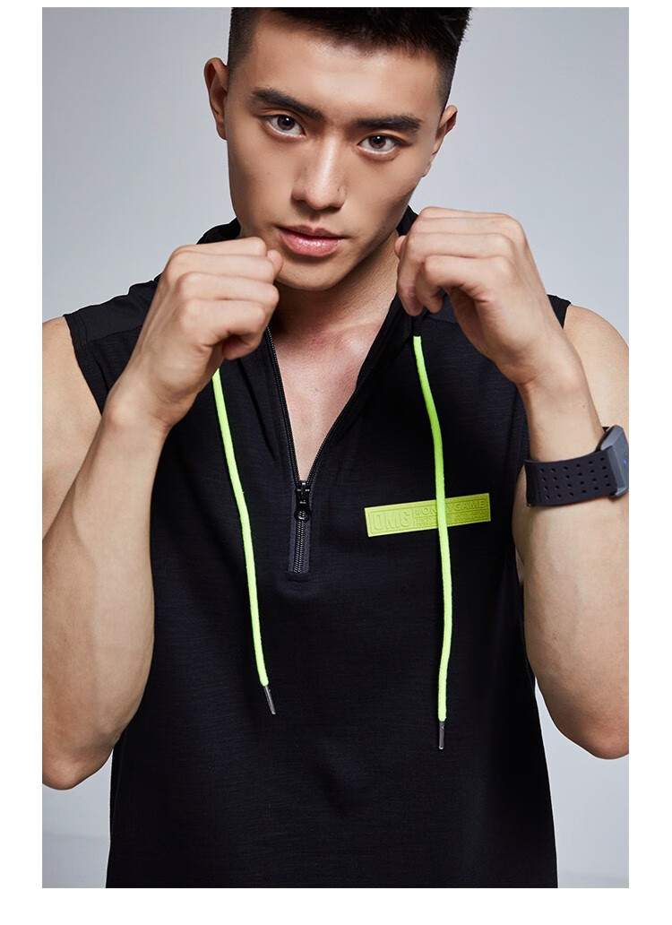 omg 潮牌 运动工装大口袋无袖t恤男士坎肩连帽健身背心潮流带帽衫