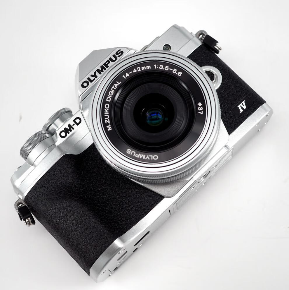 奥林巴斯(olympus)奥林巴斯e-m10 mark iv 14-42电动饼干em10iv 14