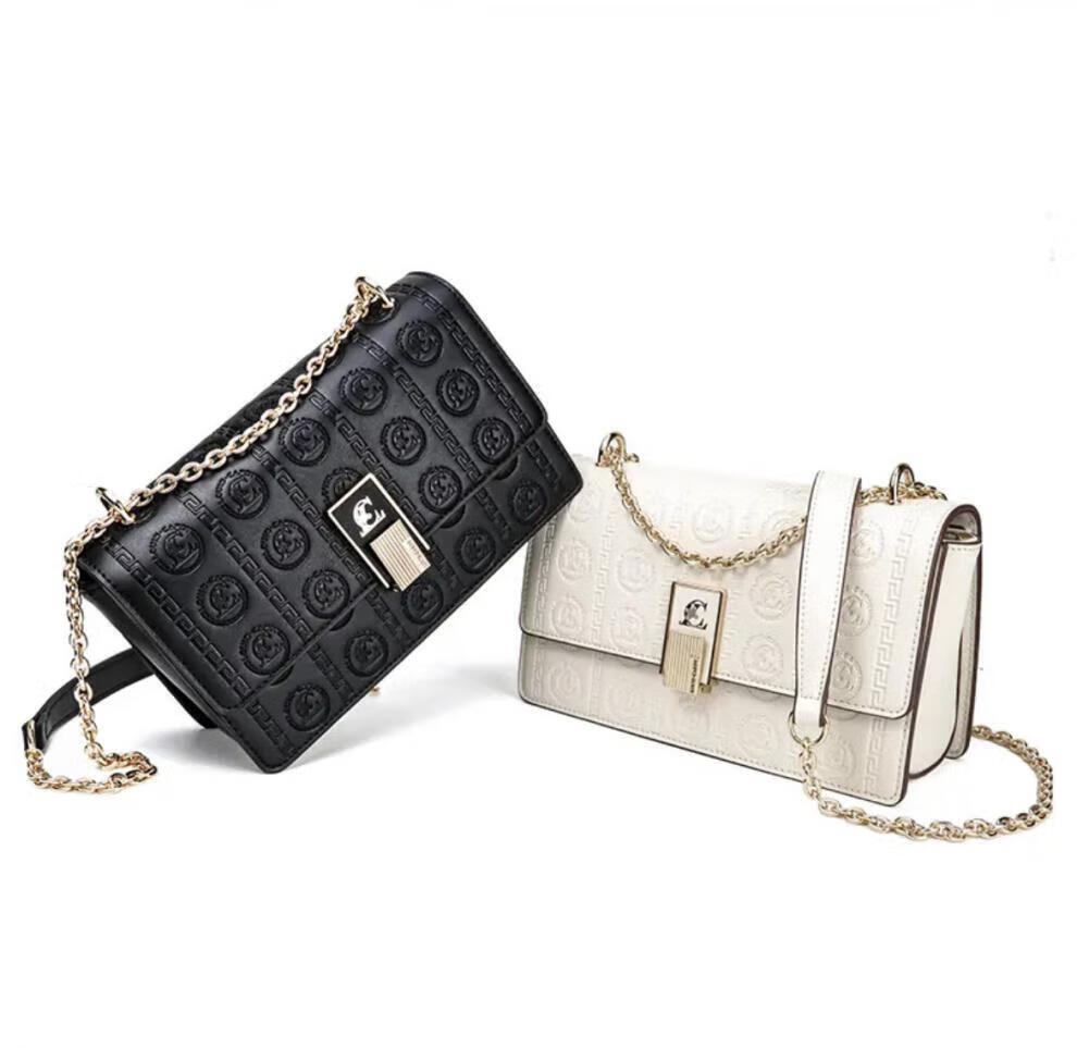 路易卡迪女包同款for杰哥女孩 路易卡迪 压花翻盖斜挎包凭霄 米白色【