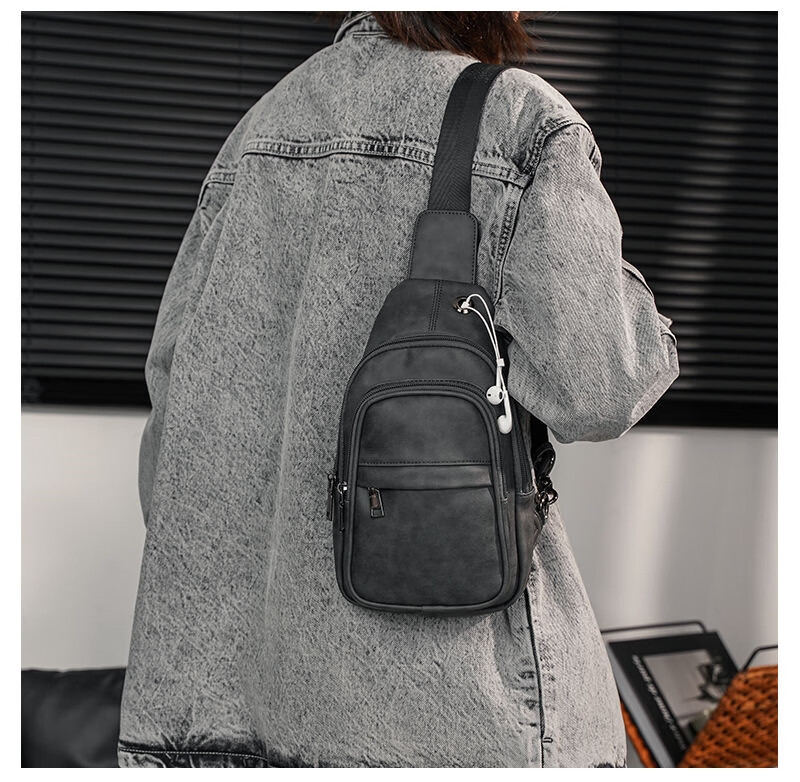 越野男士胸包潮男款韩版运动休闲百搭男生单肩包后背挎包玖纹豹黑色