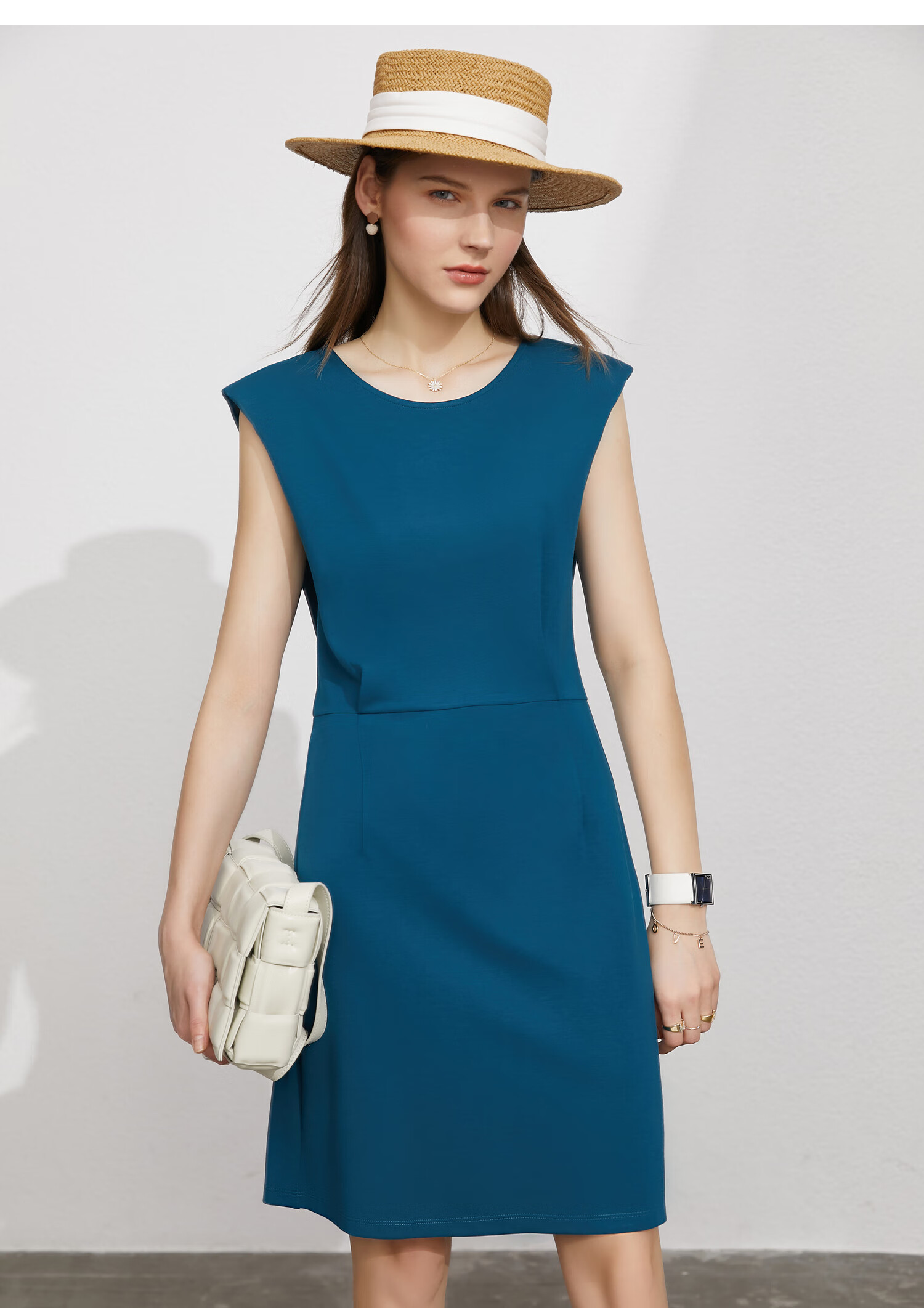 amii极简气质法式优雅连衣裙2021春秋新款半袖圆领收腰直筒女裙 黛绿