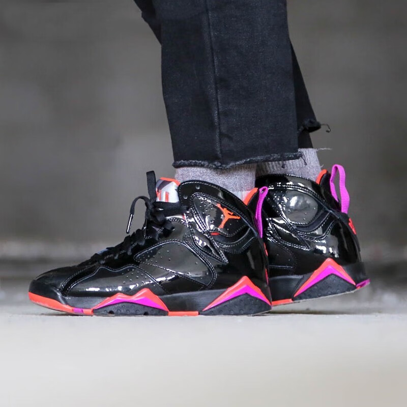 nike耐克新款女鞋airjordan7aj7黑红万圣节猛龙黑紫篮球鞋