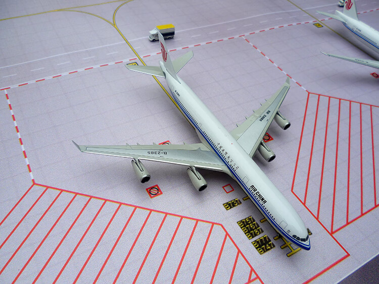 飞机场模型跑道 飞机跑道机场场景模型平面图纸 5个机位版 1:400 1