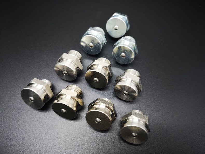 圣马五金din3404平扣式油嘴扁平注油嘴船用平头油嘴22mm铁14