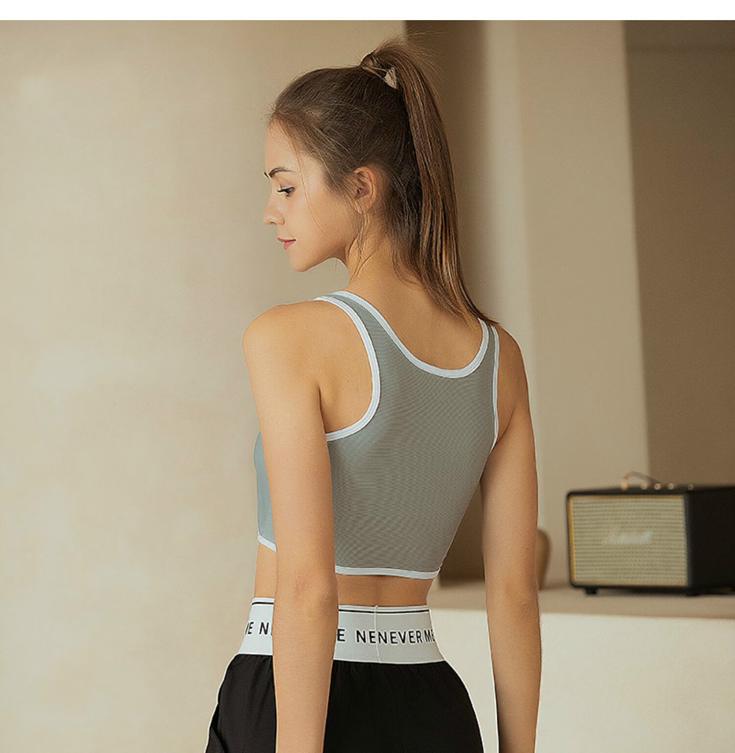 沐妤束胸衣女显胸小拉链束胸内衣收胸缩胸帅t学生裹胸束胸衣女显胸小