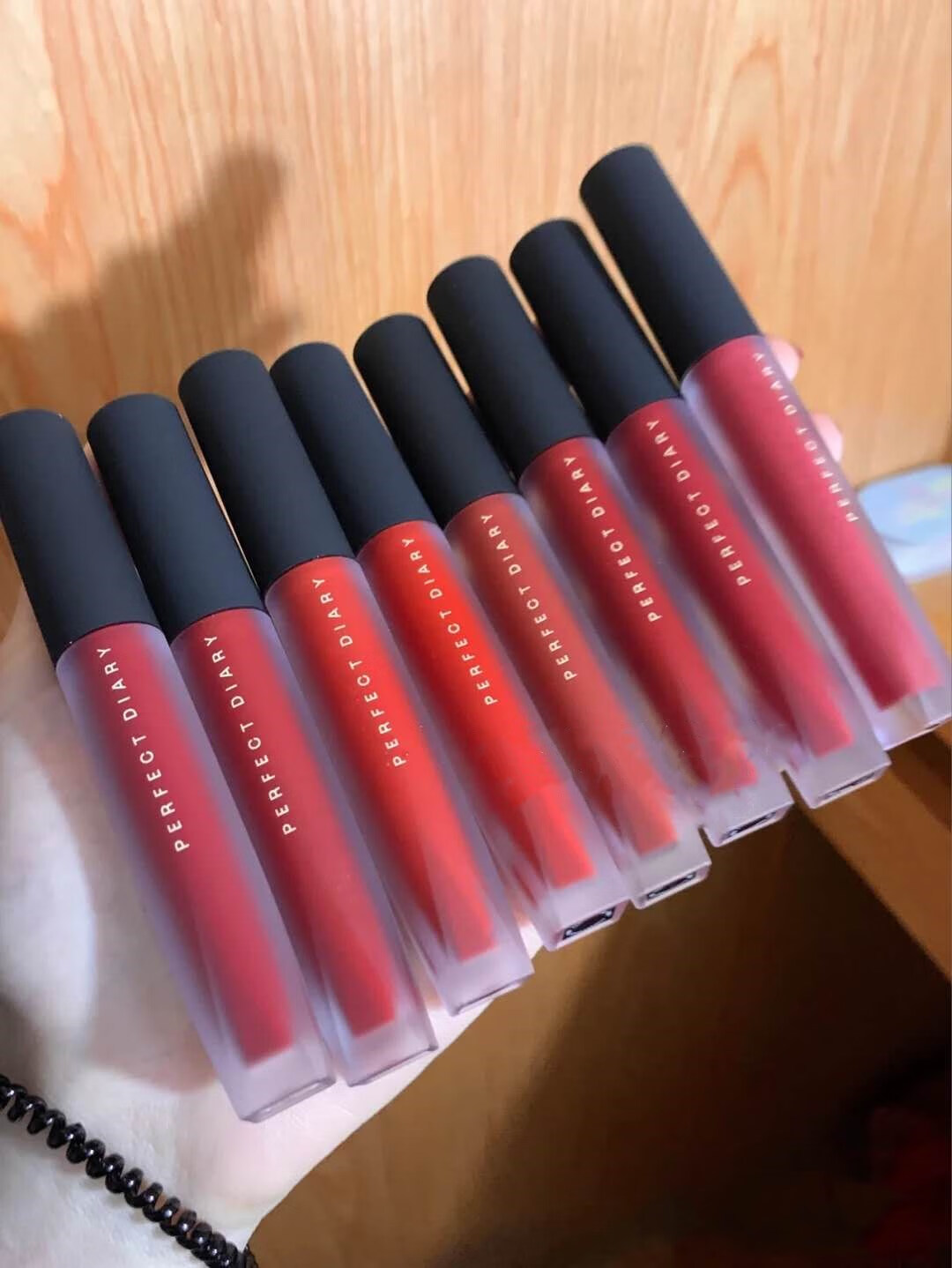 完美日记(perfect diary) 日记唇釉口红天鹅绒至臻丝绒雾面哑光909v01