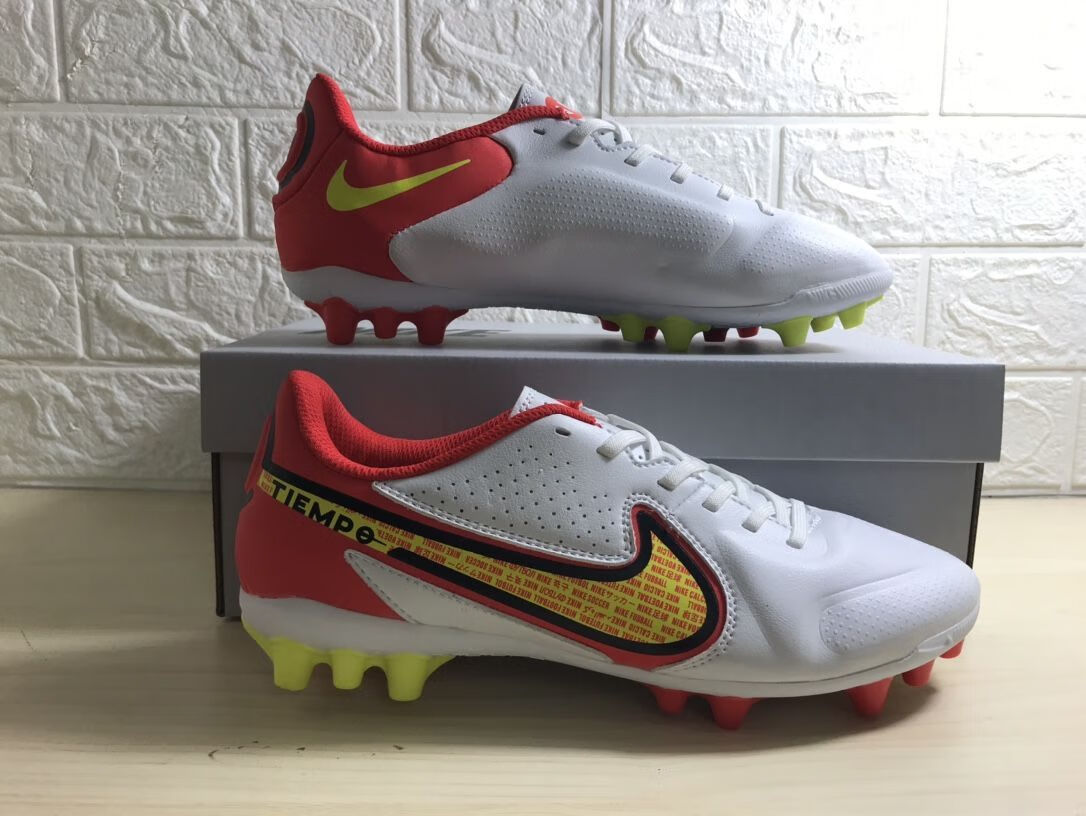 新款传奇9足球鞋男女fg长钉c罗球鞋ag钉超迁面tf碎钉人造草ic平底 红