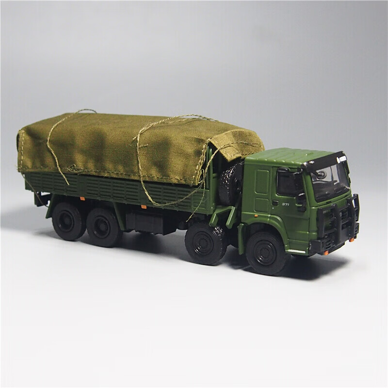 1:64重汽豪沃8x8軍車汽車模型howo合金仿真越野運兵卡車退伍禮物 軍