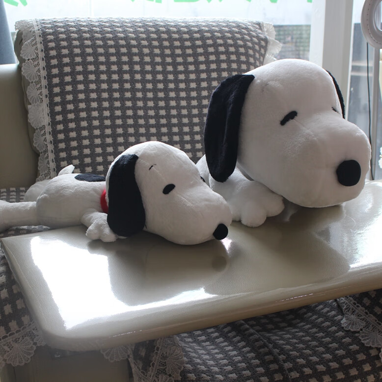 史努比公仔 日单 正版 花生大电影 史努比趴姿毛绒公仔 睡颜 娃娃