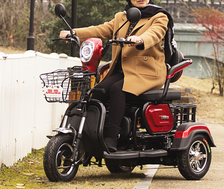 老人踏板车老年踏板车接送孩子买菜多功能电瓶电动车炫酷消光可可48v