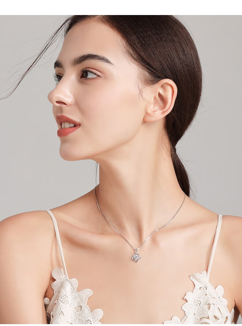 宝拉布菲四叶草项链女时尚饰品锁骨链吊坠女ins潮流简约送女朋友闺蜜