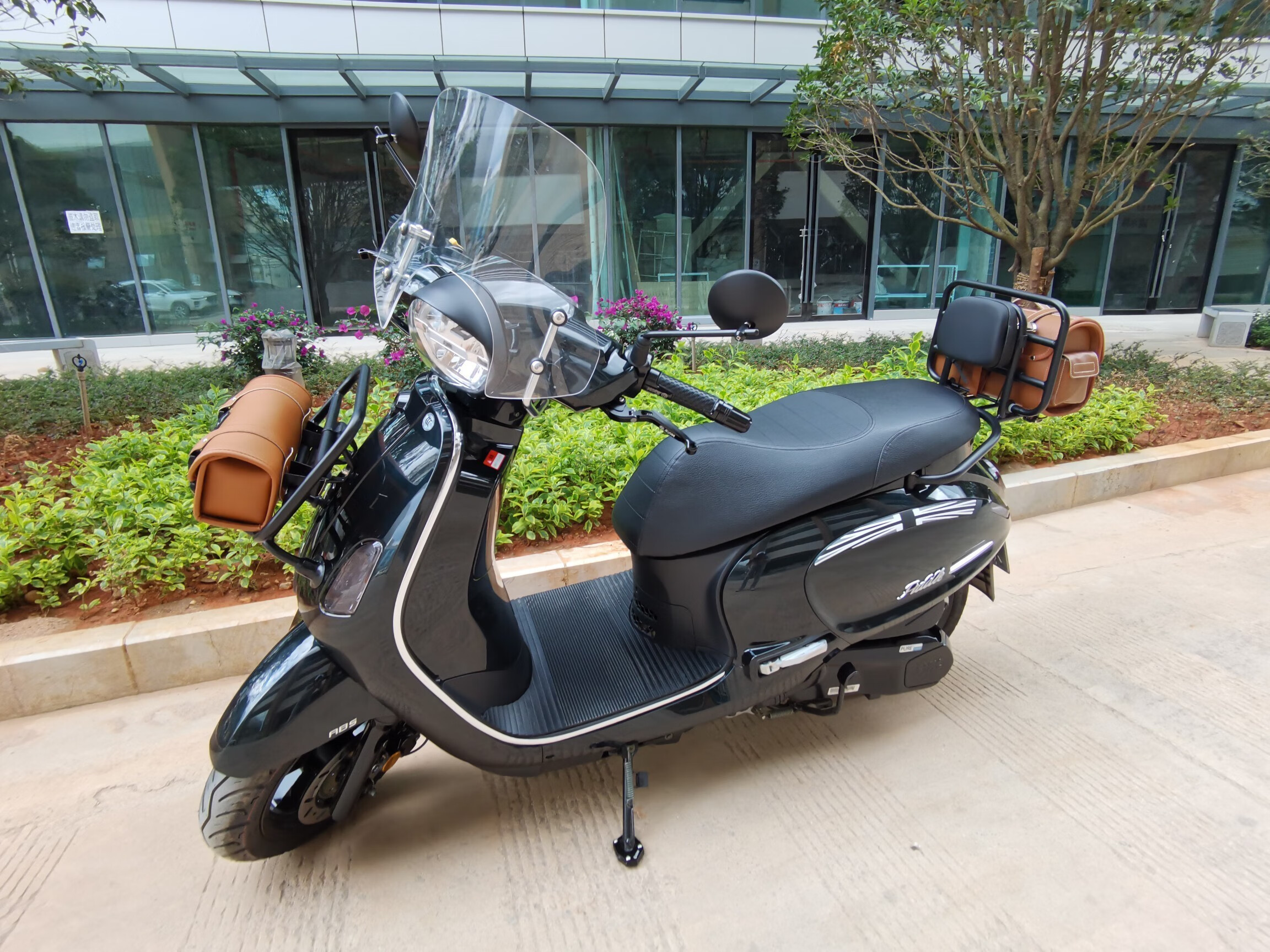 适用电动车踏板摩托车蒙娜丽莎150维多利亚300宗申yami后座尾箱包 后