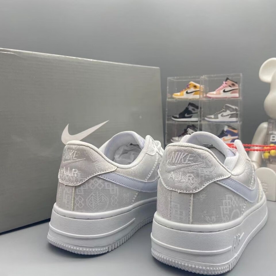 空军一号白丝绸陈冠希百搭1男女低帮板鞋同款联名情侣ins 空军白丝绸