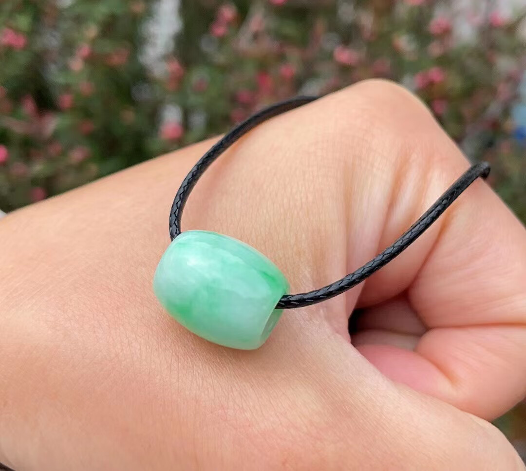 kk宝钰缅甸翡翠糯种飘阳绿路路通吊坠手链皮绳证书新