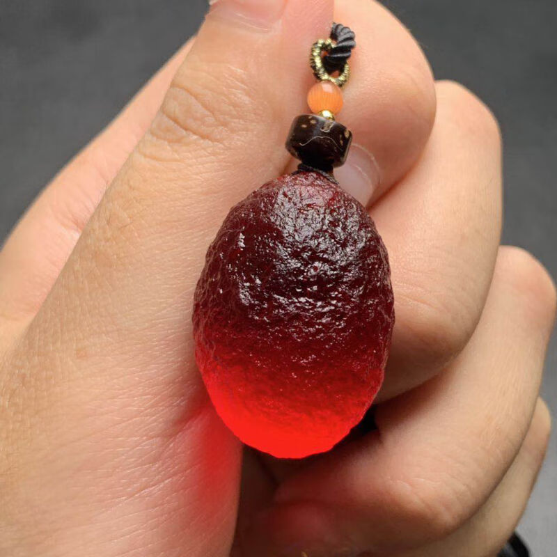 默奢库尔勒红陨石沙漠玻璃项链吊坠灵性手链红色宝石蛋形锁骨链毛衣链