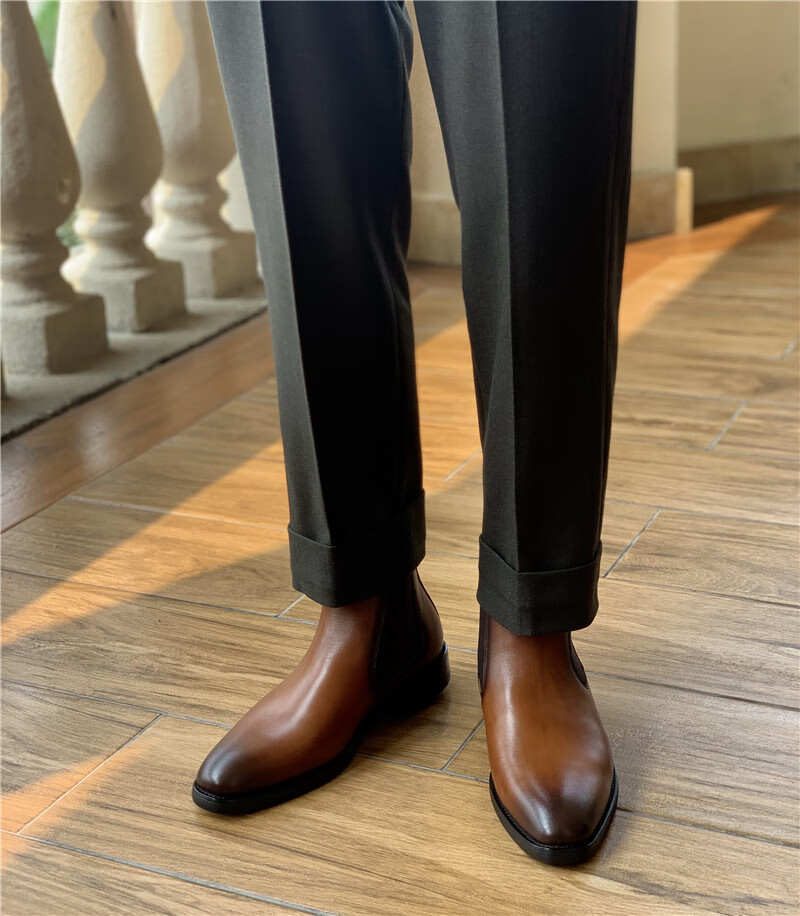 高端品牌男子短筒冬季新款切尔西短靴男真皮马丁靴商务正装西装皮鞋